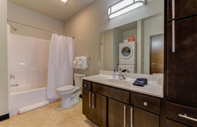 Kasa Westown Milwaukee - Photo 47