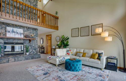 Lakefront Syracuse Home with Deck and Private Dock! - Foto 4