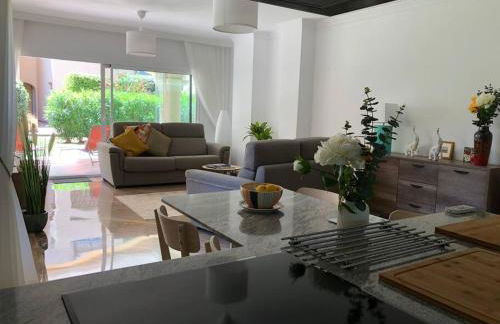 Gorgeous Apartment located in Elviria Marbella - Photo 21