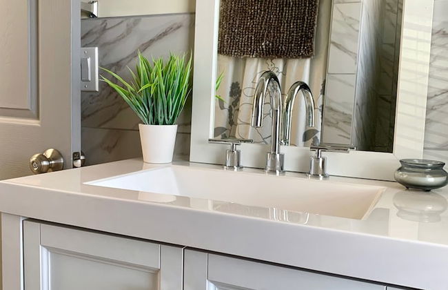 The Southside Villa - With Private Yard & Parking, Near Falls & Casino by Niagara Hospitality - Foto 20