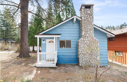 Bluebird Cabin, Indoor Fireplace, Next to Lake! - Foto 1