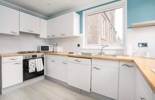 Premium 2Beds Sleeps4 very short walk to the Beach with Free Parking - Foto 3