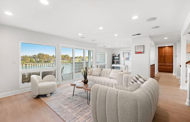 Waterfront Retreat With Stunning Views Modern Co - Foto 2