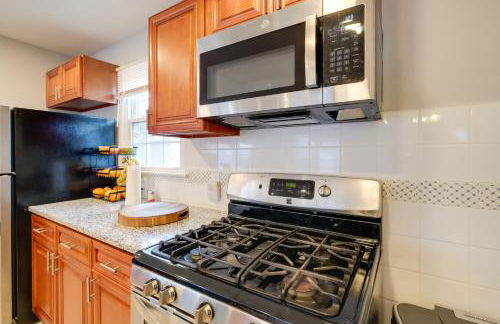 DC Area Home about 1 Mi to Metro WFH Friendly! - Foto 9