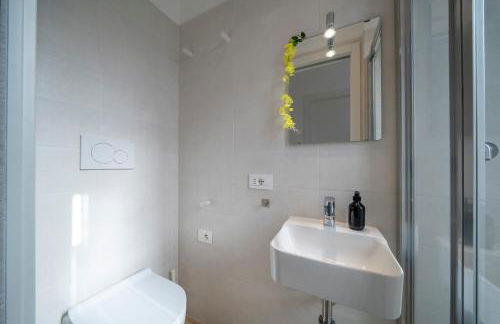 LAKE COMO - 2min to Lake and Station - Free Park and Wifi - Foto 24