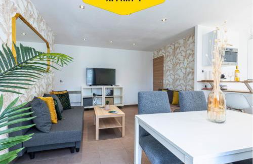 CASA REINE JEANNE- ideal groups & family -CENTRAL near train station - PARKING - New&CONFORT-AC - Foto 24