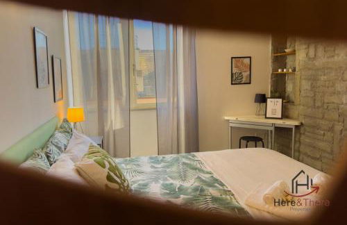 Beaches 1 min away - Free WiFi - Smart TV - AC - Foto 7