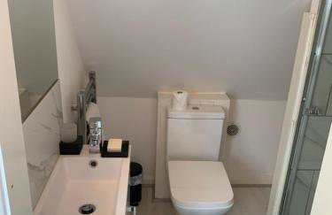 Hewarts Lodge, Brand New Property, 1 Mile From The Beach, 15 Minutes From All Goodwood Events - Foto 13