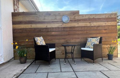 Private, Modern and Detached Garden Apartment - Photo 26