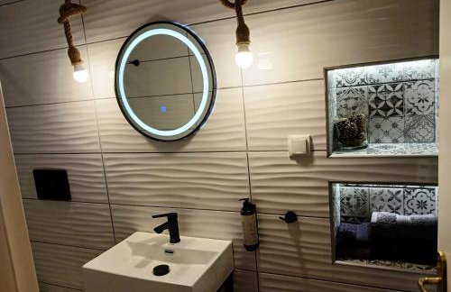 GOURA House - Photo 23