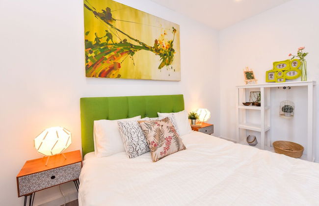 Parliament & River View Apartments - Photo 14