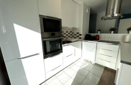 Paris La-Defense - U Arena - 2 Bedrooms - Terrace & Wifi - Foto 11