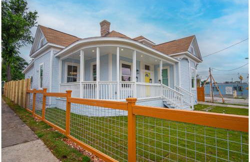 Trendy Historical Home Near Downtown Attractions - Foto 2