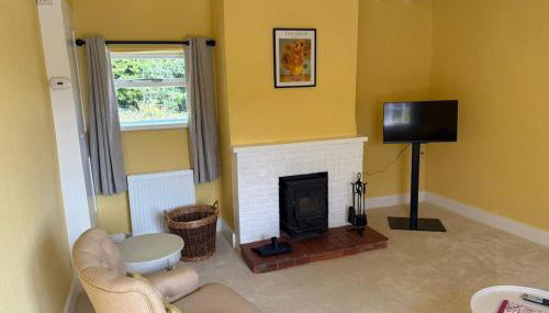 Pretty 2 Bedroom Cottage in Skirmett with Parking - Foto 5