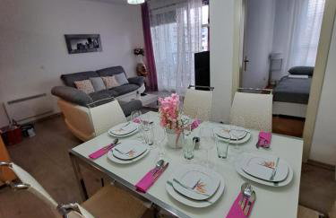 Apartment Holiday in Split, near the old town, three rooms, balcony, garage - Photo 27