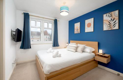 Stylish 2-Bed Flat with Balcony Near Haymarket - Pass the Keys - Foto 3