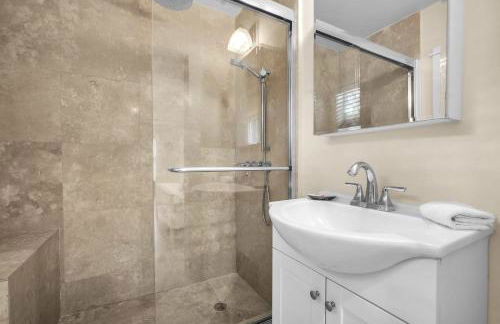 Renovated Grove Bungalow -near Coconut Grove - Foto 18