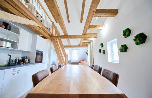 WOOD WORLD Luxury - Massage - Bergblick - Tranpolin- Parken - Foto 5