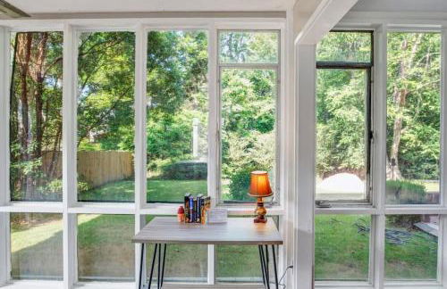 Midcentury Modern - Pool & Hot tub - Retro Retreat - Foto 20