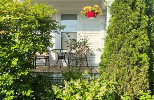 Falls Farmstead 1865 Ellis House Cozy and Comfy Apt #1 - Foto 18