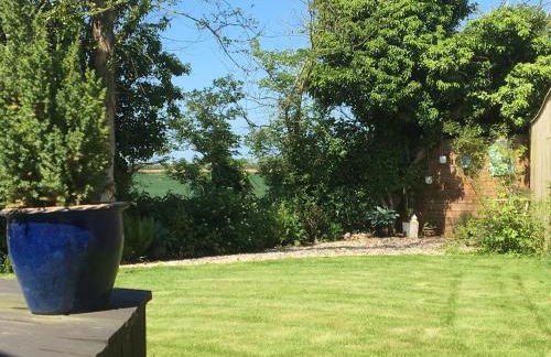 Walnut Tree Lodge - Photo 17