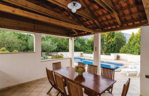 4 Bedroom Cozy Home In Gruda - Photo 4