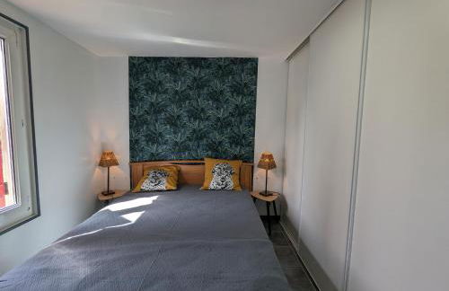 Maison en Berry avec jardin clos et terrasse - draps et ménage inclus - FR-1-591-408 - Foto 16