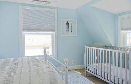 Spacious 4BR Beach Retreat, Steps to Pine Point - Foto 33