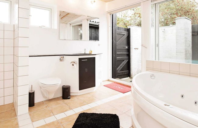 6 Person Holiday Home in Dronningmolle-by Traum - Foto 5