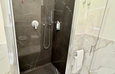 Duomo Luxury Apartment - Photo 14