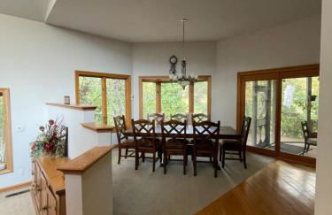 RiverFront Retreat- Spa/Hot tub, Game Room, Limited Gym - Foto 10