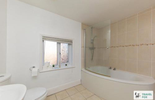 Rocester Rest close to Alton Towers & JCB, Netflix - Foto 11