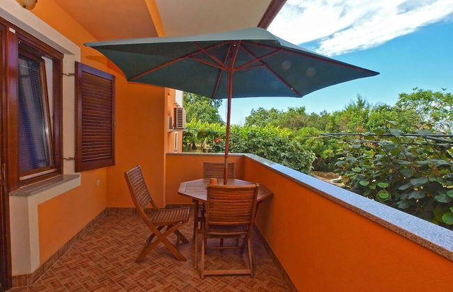 Apartment 21 - Photo 19