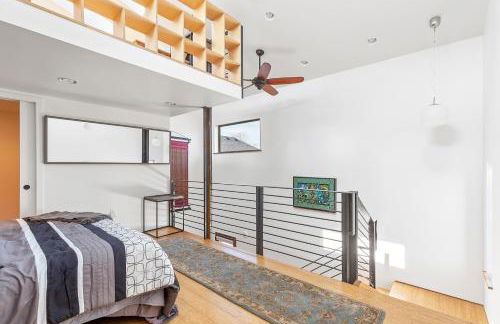 Modern Living w hot tub in Alberta Arts District - Foto 10