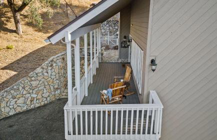 Hidden Oaks Farmhouse by Avantstay Hot Tub, Deck - Foto 84