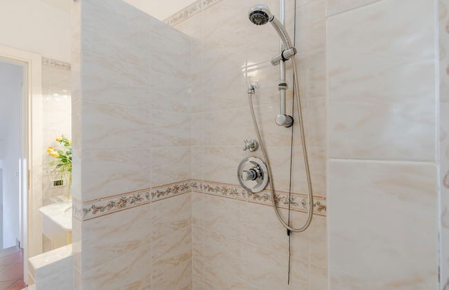 Regina Beach Villa by the Beach in Marina di Piet - Foto 21