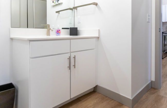 Brand New Suite in Kansas City - Photo 38