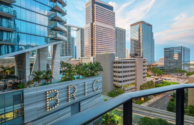 Suites at SLS LUX Brickell managed by CE - Foto 32