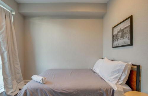 Rooftop Deck and Hot Tub Walkable Denver Townhome - Foto 20