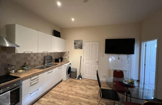 Charming 2-bedrooms City Centre Apartment-no Party - Foto 16