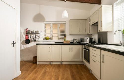 Bulverton House Holiday Cottages - Foto 35