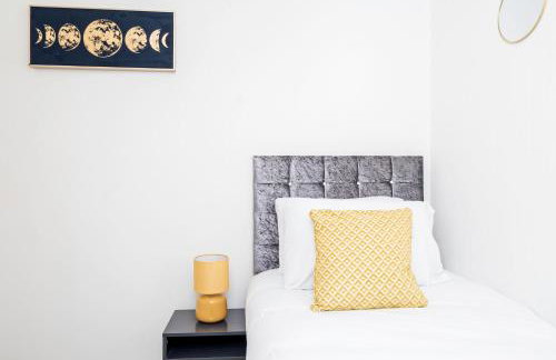 Private immaculate contractor and leisure stay with large driveway - Foto 35