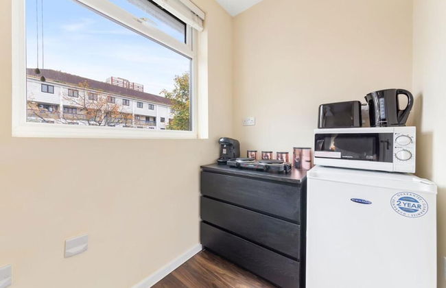 Spacious Sleeps 3 Ensuite Room In Twickenham TW7 - Foto 10