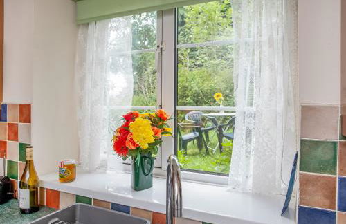 East Hook Holiday Cottages - Clover Cottage - Photo 9