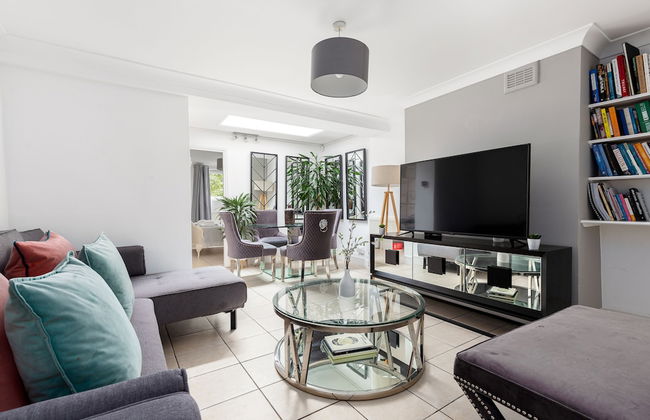 Magnificent 2 Bed Garden Flat in Oval - Foto 1