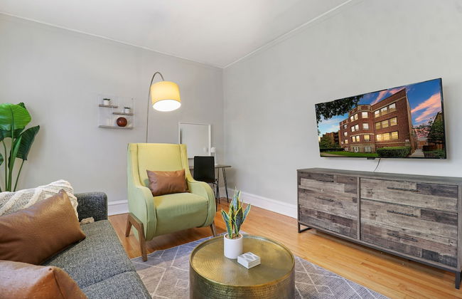 Simple and Roomy 1BR Apt in Evanston - Foto 11