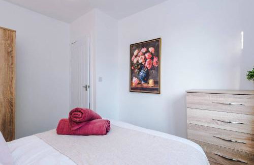 Comfy 3-BR Wirral Home | Free Parking & Wi-Fi - Foto 38