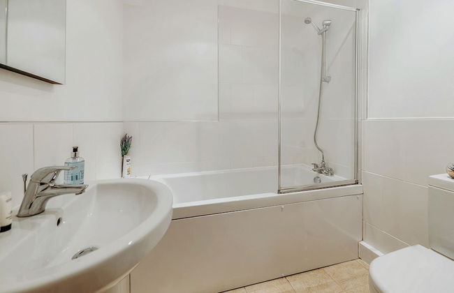 Douglas House - Photo 10