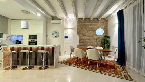 Apartamento Colom BCN, amplio, con balcón y vistas al Port Vell - Photo 3