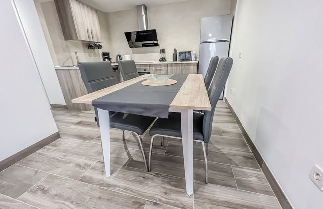 Modern Two Bedroom Apartment With Pool - Foto 4